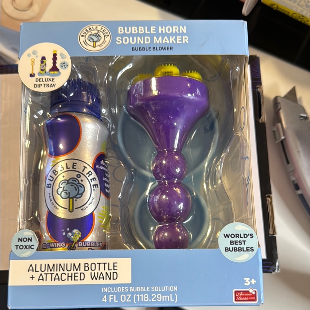 Vibrant Purple and Blue Party Favor Set